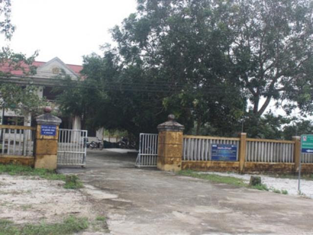 Xã nghèo nợ tiền ăn nhậu như “Chúa Chổm”