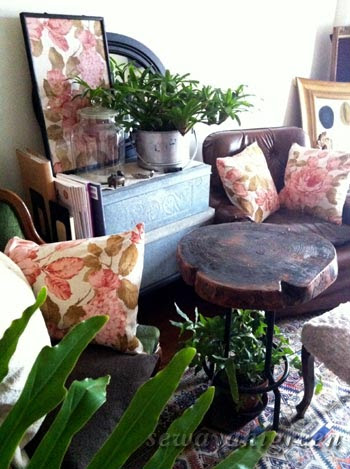 ありました 花柄クッションカバー 2ヶ月遅れで花柄インテリア達成