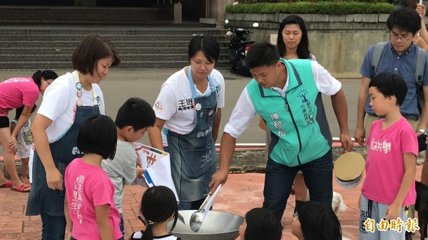 歐巴桑聯盟 議員參選人搬鍋持鏟誓言炒掉大新竹舊政治 政治 自由時報電子報