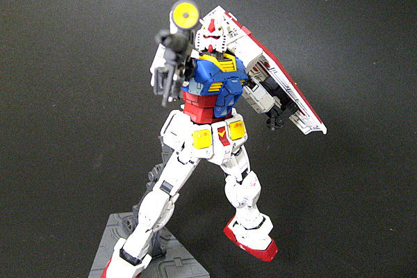 Rg ガンダムrx 78 2 ガンプラ 作ってサボってました パチ組 墨入れ 部分塗装 つや消し 自作diyソーラーと太陽光発電で売電 節約 エコ人生