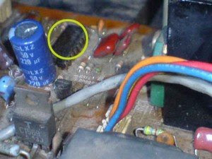 Ic-TA8859-televisi-Toshiba-3429DXE-300x225