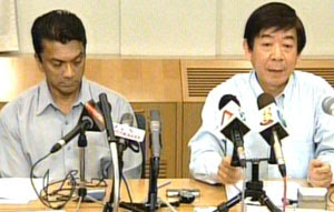 T.T Durai and Health Minister Khaw Boon Wan at...