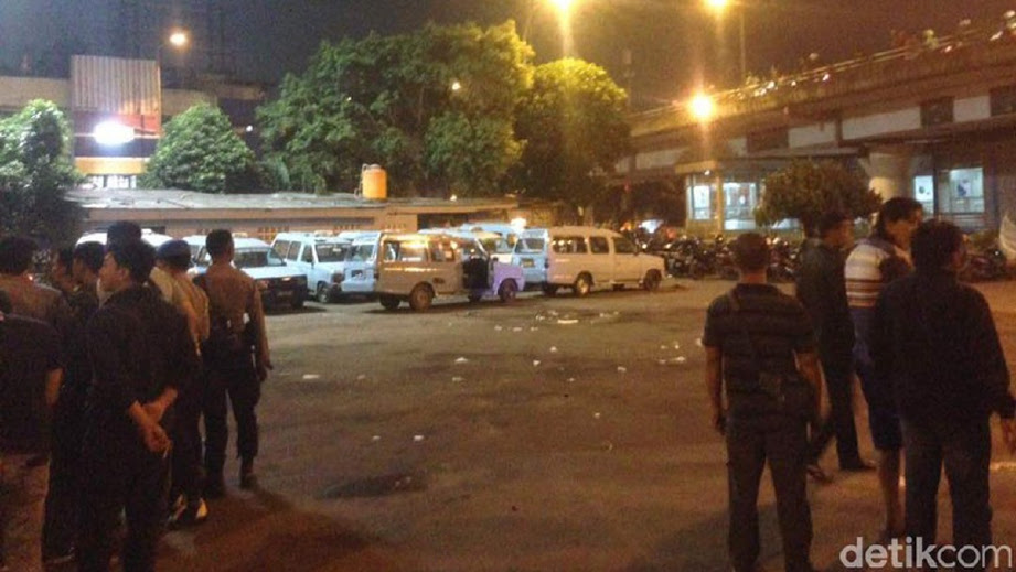 Video terminal bas Kampung Melayu Jakarta Timur digegarkan dua letupan, 2 terbunuh
