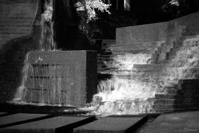 lovejoy fountain, infrared