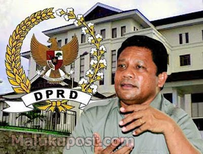 Ambon, Malukupost.com - Fraksi Partai Demokrasi Indonesia Perjuangan (F-PDIP) DPRD Maluku mengambil sikap terhadap seluruh anggotanya yang jarang masuk kantor, menyusul surat yang dilayangkan Badan Kehormatan Dewan. "Sebenarnya surat dari BK DPRD ini juga sudah menjadi atensi dan perbincangan di tingkat DPD sehingga kami selaku sekretaris partai ditunjuk menyelesaikan persoalan ini," kata ketua Fraksi PDIP DPRD Maluku, Lucky Wattimury di Ambon, Rabu (29/11)