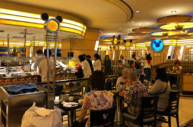 ディズニー旅行18 アンバサダーホテルの朝食シェフミッキー