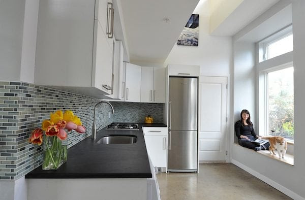 Couple Living in 500-Square-Foot Small House By Smallworks Studios