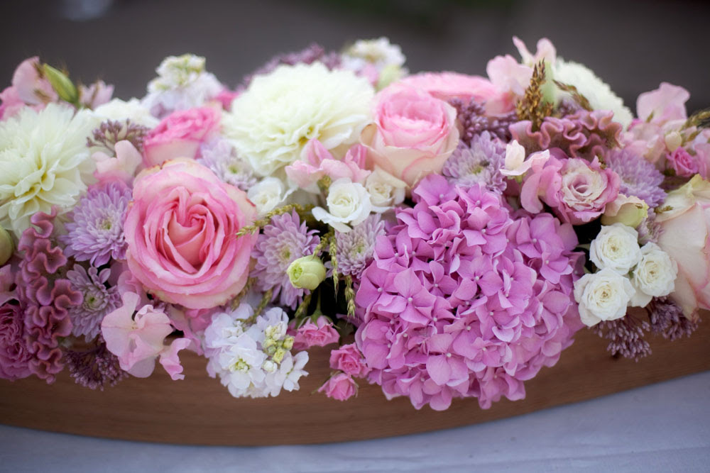 photography by Sara Gray Photography , floral by Lisa Martin of 
