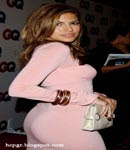 Eva Mendes showing essentials 