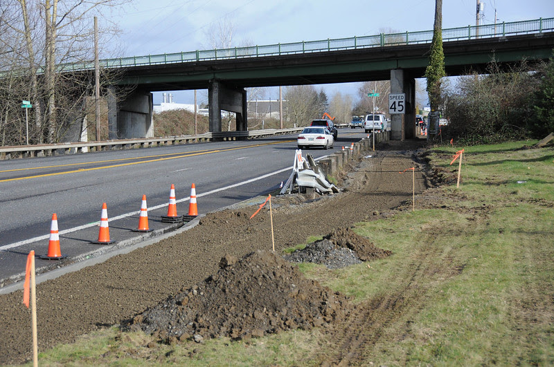 New path around Lombard-42nd bike lane gap-7.jpg