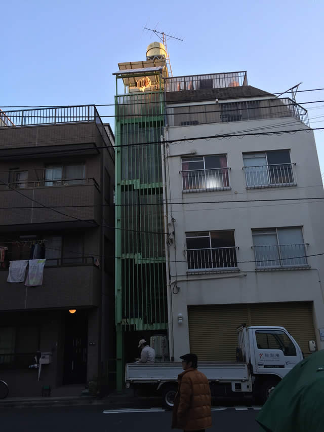 なんということでしょう 階段屋根の劇的リニューアル