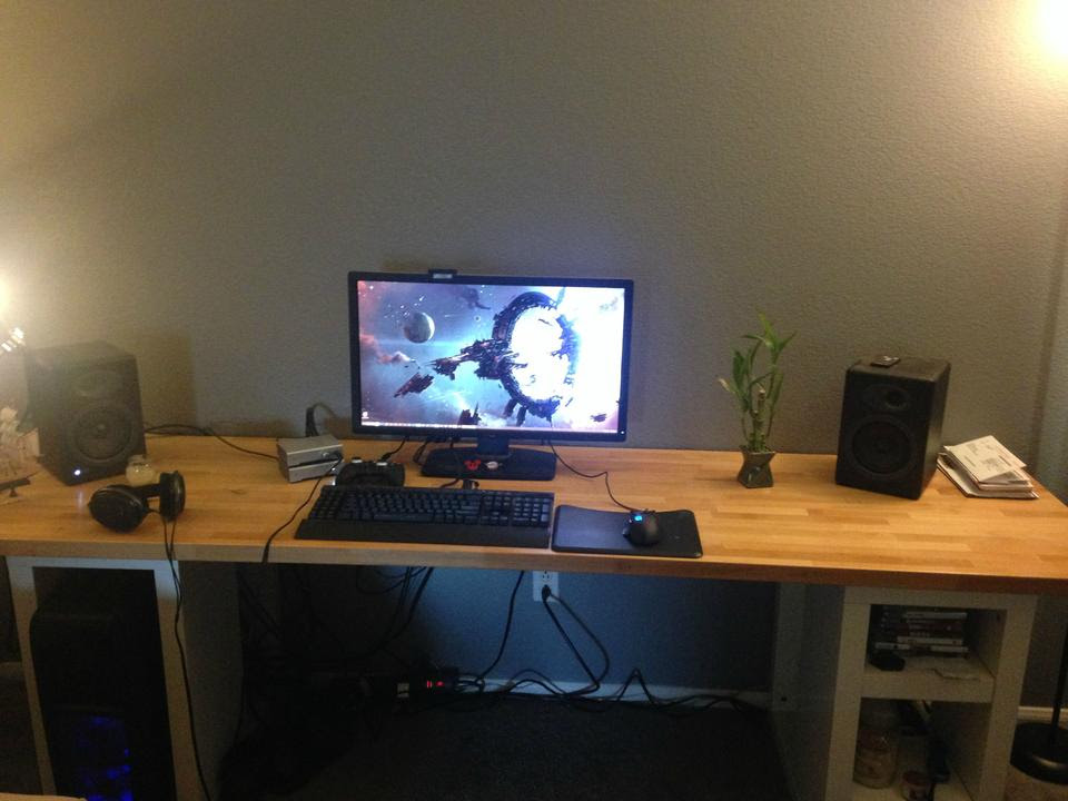 5 Foot Computer Desk