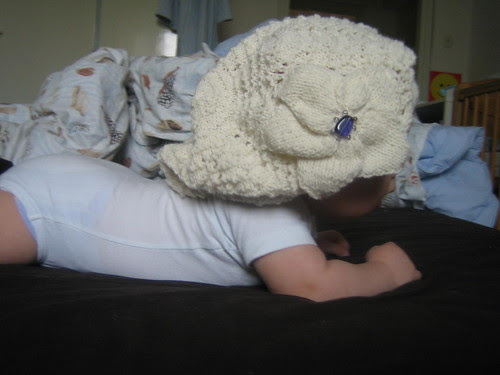 Jäpin hattuposeerauksia