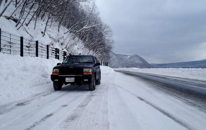 氷雪の支笏湖をjeep Grand Cherokeeでドライブ Jeep Grand Cherokee Testdrive In Ice And Snow Road 17
