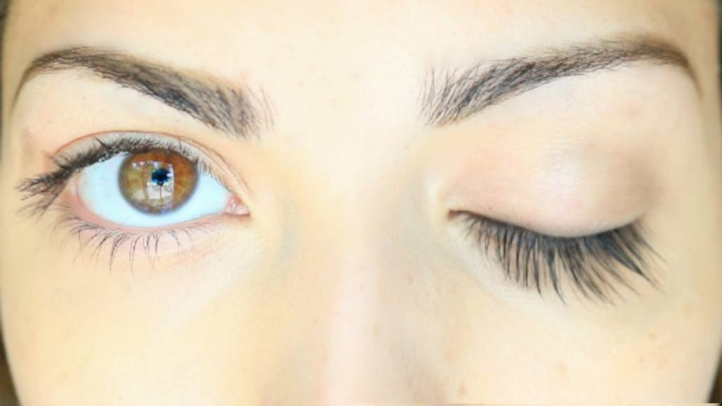 How-To-Grow-Long-Eyelashes-FAST-Guaranteed-Longer-Eyelashes