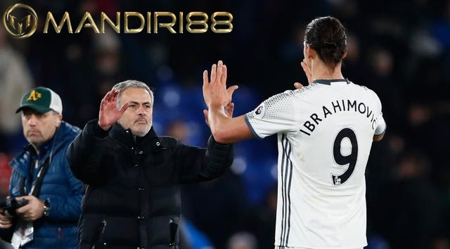 Ibrahimovic Cedera Jadi Bencana bagi Jose Mourinho.