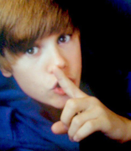 justin bieber lol pics. be quiet .lol ;)