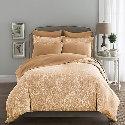 Modern Living Sienna Paisley Duvet Cover in Soft Gold