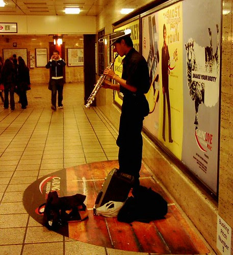 Busker at Piccadilly Circus