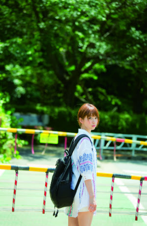 乃木坂46 橋本奈々未 写真集 やさしい棘 について語る 明るく振る舞おうとしても クールな部分が出てしまう Real Sound リアルサウンド