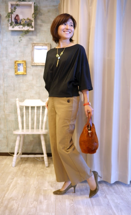 30代からの大人世代の女性だからこそシンプルコーディネートも 自分らしく を大切に セレクトショップlisa