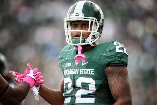 Michigan State Players Raise Fists During National Anthem vs. Wisconsin