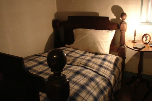 Poe Cottage bed