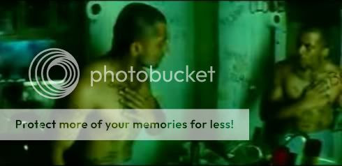 http://i347.photobucket.com/albums/p464/blogspot_images1/Ghajini%20Tamil/04.jpg