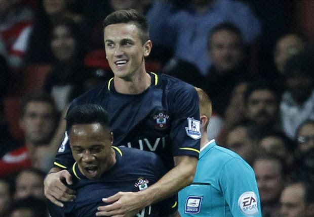 Arsenal 1-2 Southampton: Clyne screamer dumps out Gunners