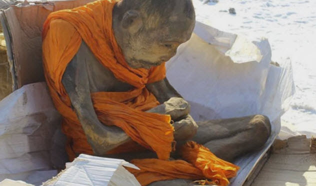 1-siberian-monk-mummy
