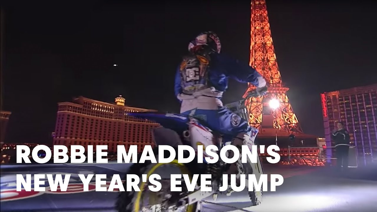 Robbie Maddison's 2008 New Year's Eve jump - YouTube