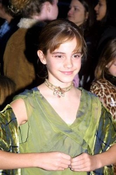 How Emma Watson Grew Up (100 pics)