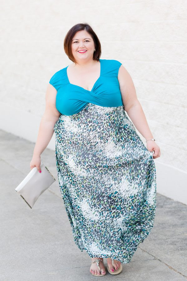 Plus size fashion blogger Authentically Emmie in a maxi from IGIGI