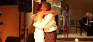 Pai deixou o preconceito no passado e resolveu ir no casamento de sua filha com uma mulher! É muito lindo!