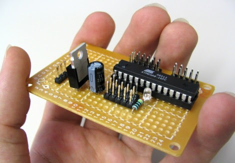Plug in ATmega8 IC