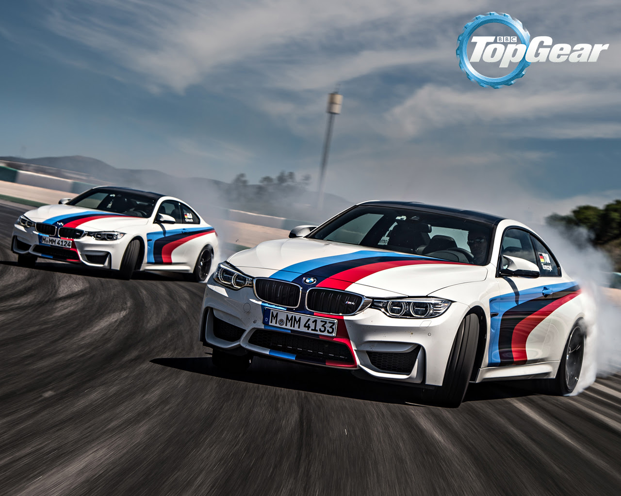 Bmw M4の超カッコイイ壁紙が無料公開 Bmw社 世界最大級の炭素繊維工場へ ほか フェラーリ ランボルギーニ ニュース