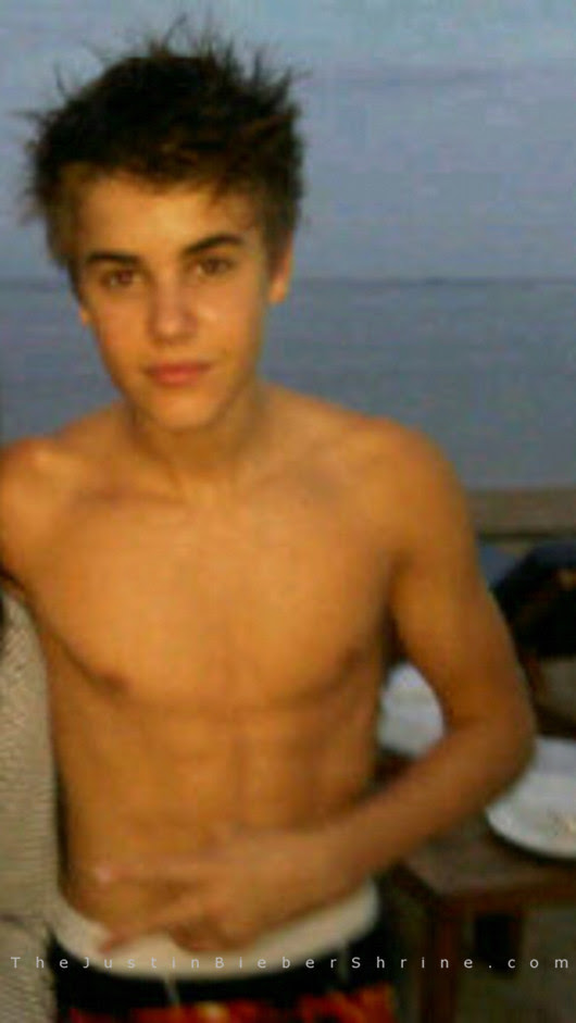justin bieber hot wallpaper 2011. justin bieber wallpaper 2011