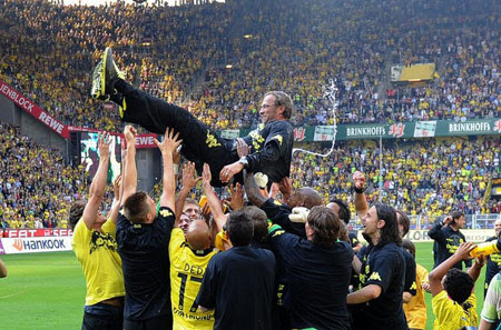 Borussia Dortmund: Juara Bundesliga, Generasi Baru Sepak 
