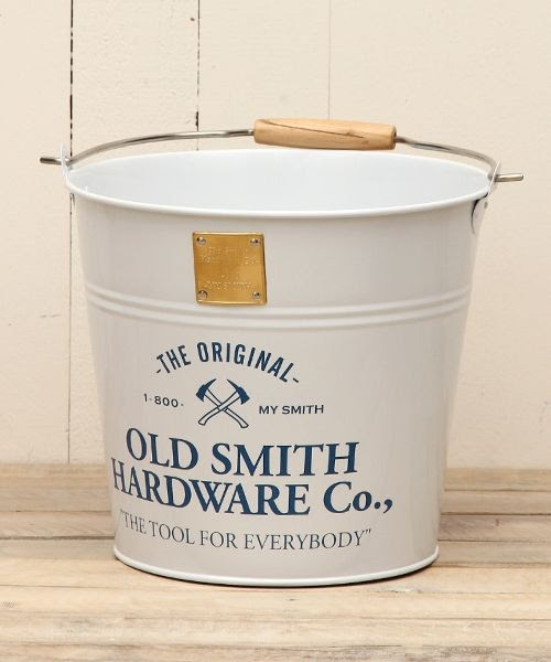 マーキュリーはもう古い Niko And のold Smith オールドスミス のバケツがおしゃれでおすすめ あっちゃんの うちキャン