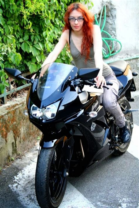 Cantik gadis hd wallpaper desktop layar lebar definisi. Motor Drag Ninja : Galeri Foto Biker Cewek Cantik Naik
