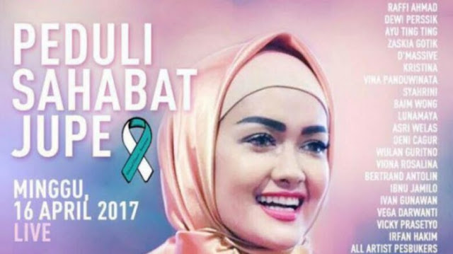 Video: Fakta 'Mengejutkan' di Balik Acara Peduli Sahabat Jupe, Nomor 5 Luar Biasa! http://ift.tt/20kt43r - Berita Terbaru Terkini Hari Ini - Saat ini, Julia Perez masih berusaha sekuat tenaga untuk melawan kanker stadium empat yang dideritanya. Saat ini, upaya apa pun telah ditempuh oleh Jupe untuk menyembuhkan penyakitnya tersebut.