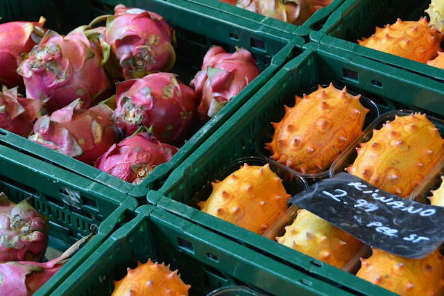 Markthal Rotterdam tropical fruit