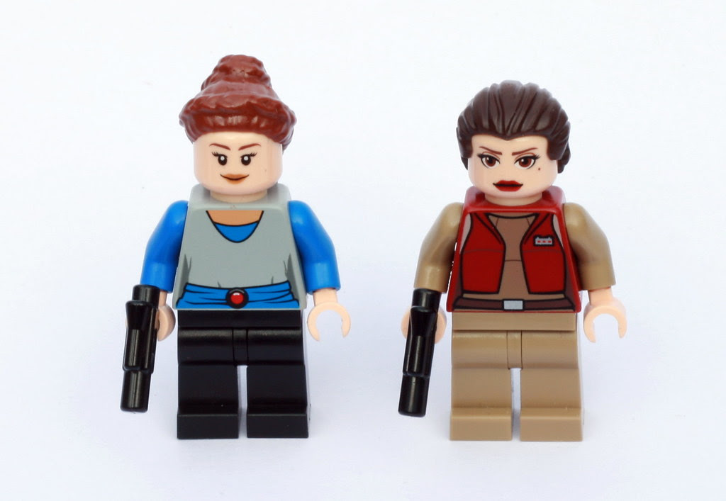 9515:  Senator Padme Amidala Lego Star Wars Minigiure- Comparison Shot Rear9515:  Senator Padme Amidala Lego Star Wars Minigiure- Comparison Shot Front