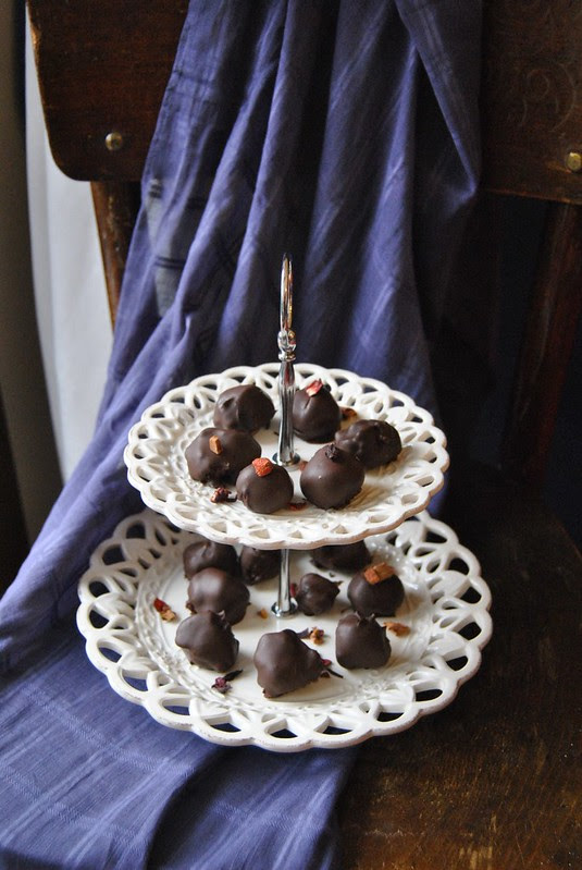 Chocolate Truffles with Tea