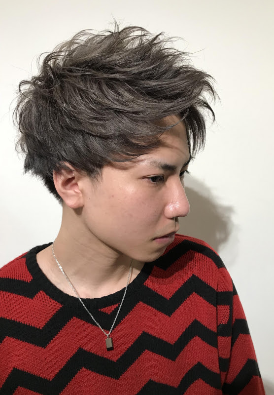 ワイルド スポーツテイストソフトツーブロックアップバング シルバーグレー ヘアスタイル ヘアカタログ 髪型 ヘアスタイル 仙台の美容室lian リアン Id 9236
