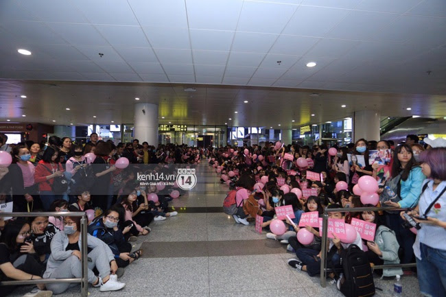  Chờ đợi mỏi mòn mà SONE Việt Nam chỉ có thể xem qua các hình ảnh ~~ POS = TRUNC SNSD bóng! - Ảnh 7. "title =" Chờ đợi mỏi mòn mà SONE Việt Nam chỉ có thể nhìn xuyên qua bóng ảnh SNSD! - Ảnh 7. "rel =" lightbox "PHOTOID =" b6ef0d10-161a-11e7-a400-476128fe9559 "type =" ảnh "style =" max-width: 100%; "Dữ liệu ban đầu =" http: // kenh14cdn. com / 2017 / 17668908-972067832937886-710069756-o-1490968960387.jpg "width =" "height =" "> </div> <div class=