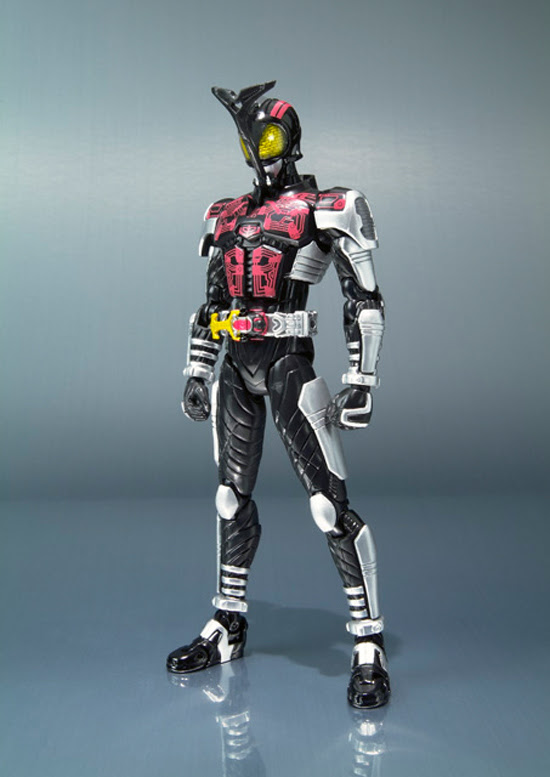 再販 S H フィギュアーツ 仮面ライダーダークカブト Merchpunk