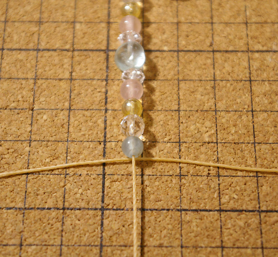 天然石ブレスレット マクラメ編み 左上ねじり結びレシピ 作り方 天然石 マクラメ編みアクセサリー Azustone