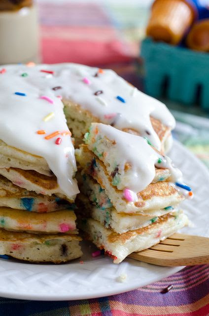 Birthday Cake Pancakes! im so making this for my birthday!