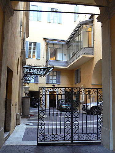 jolie cour.jpg